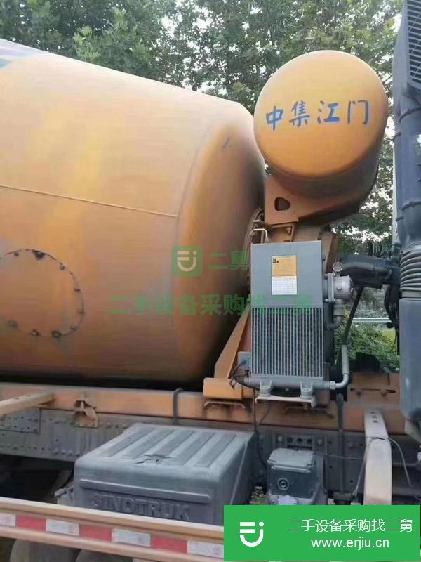 青海出售二手豪沃國五大12方攪拌車