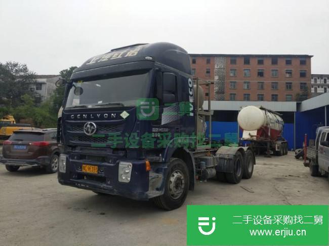 湖北出售二手上汽紅巖牽引車