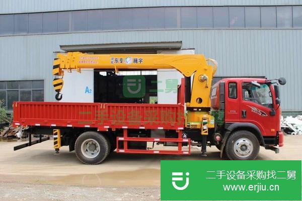 四川出售二手重汽王牌5噸隨車吊