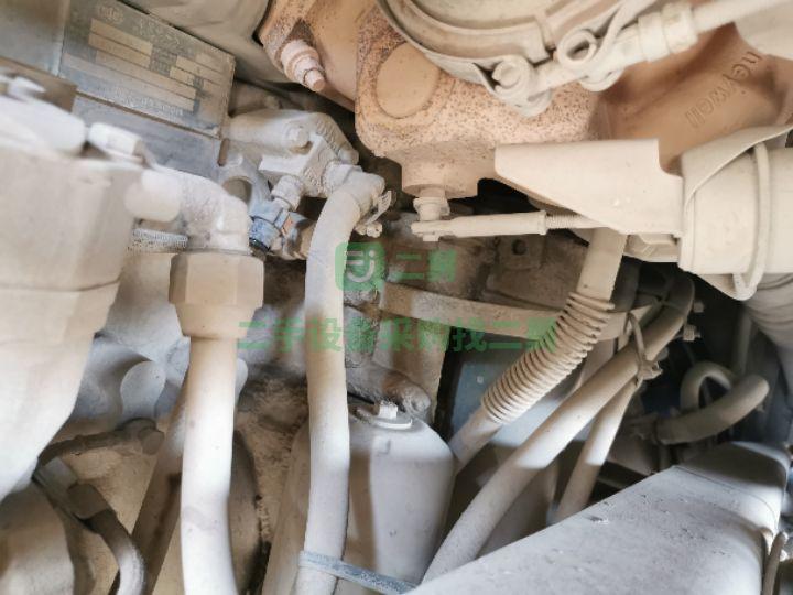 出售解放J6P460馬力，國五雙驅輕體牽引車