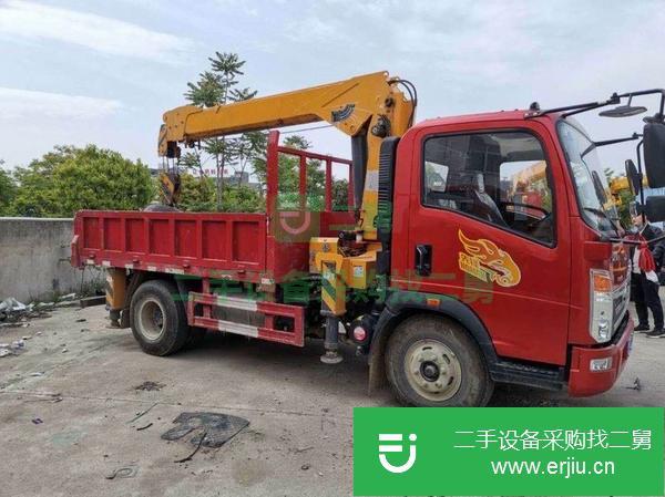 湖北出售二手重汽豪曼藍牌吊車 云內130馬力 五噸四節臂吊機 貨箱尺寸長3.4米