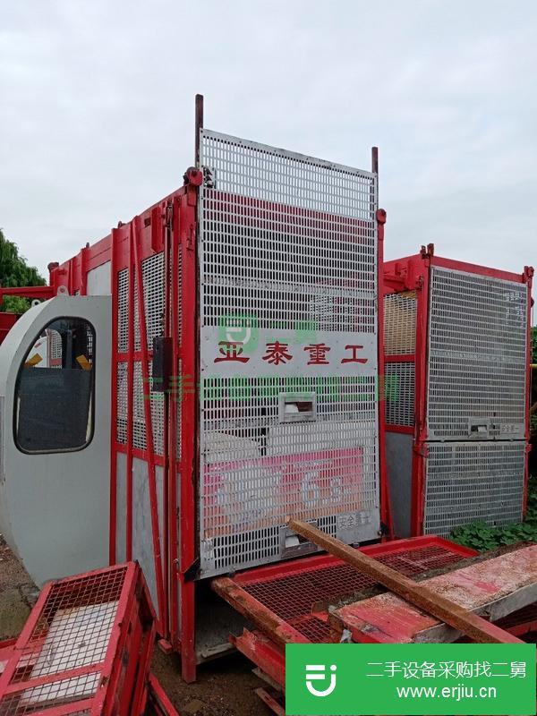 河北出售二手亞泰電梯,64個節,10套扶墻