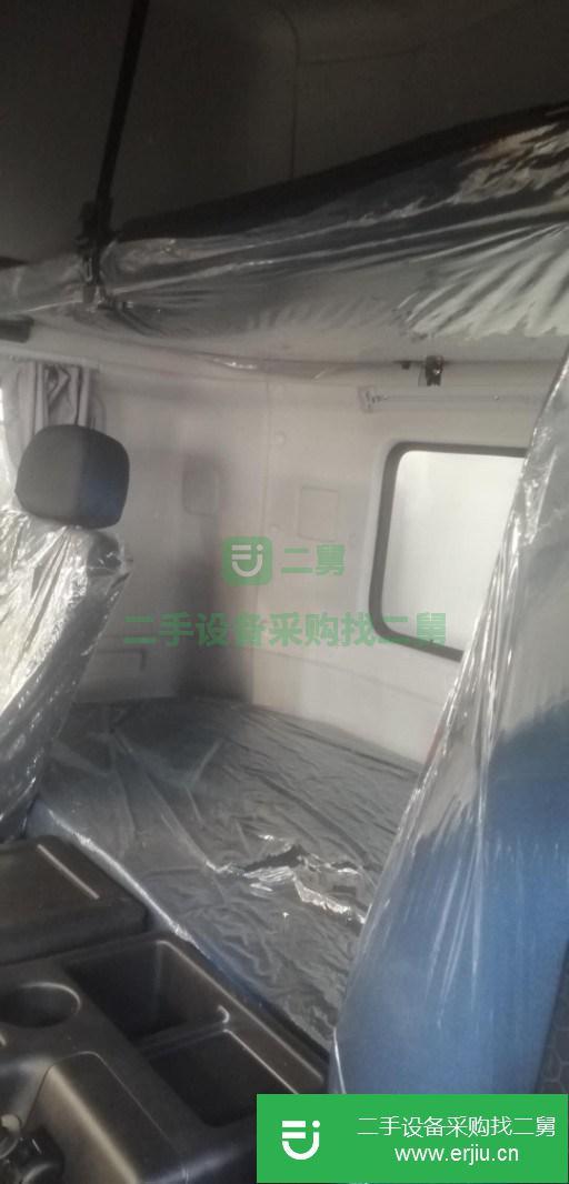 湖北出售二手東風(fēng)天龍前四后八42方散裝飼料運(yùn)輸車