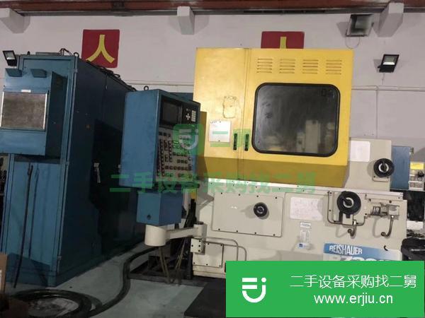 江蘇出售二手數(shù)控蝸桿砂輪磨齒機,加工直徑330,模數(shù)6,在位。