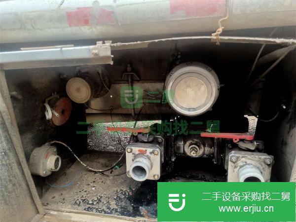 福建出售二手8噸油罐車,玉柴150馬力發動機,歐標全套,帶正星大流量加油機