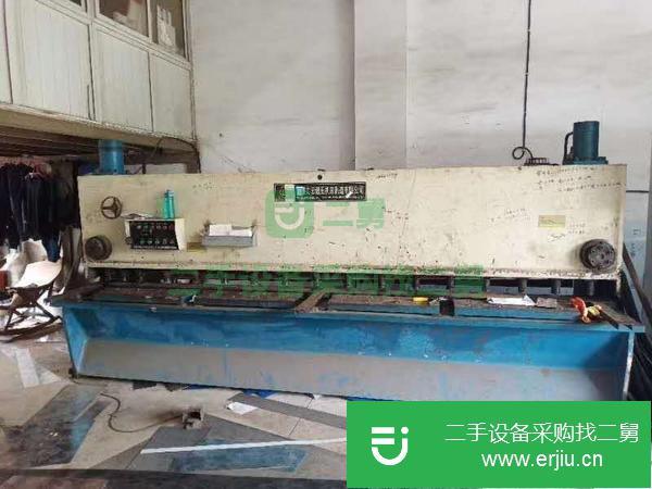 浙江出售二手無錫力云QC11Y-8x4米液壓閘式剪板機