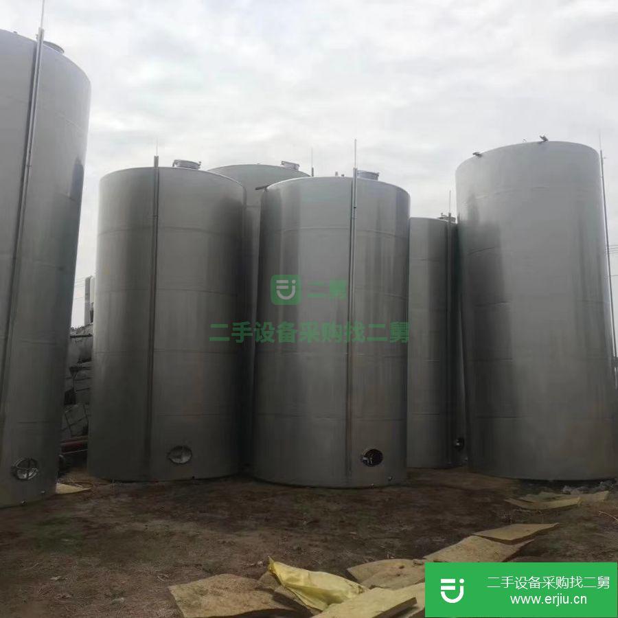 山東出售二手鑫茂立式不銹鋼儲罐