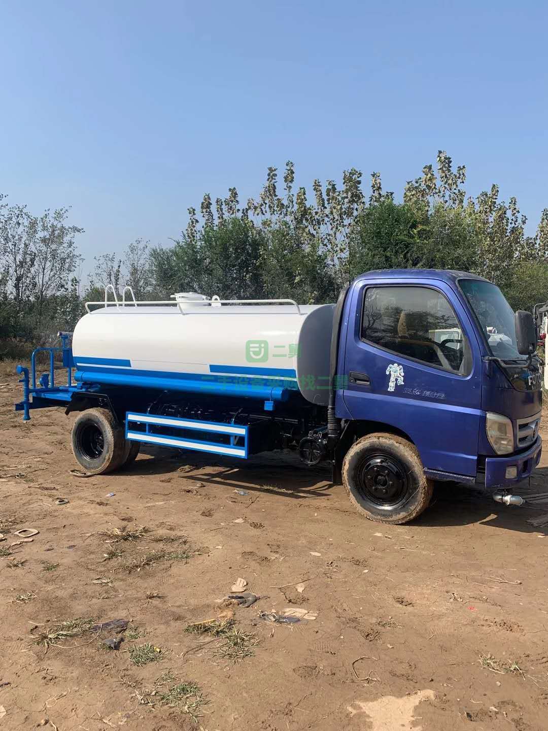 出售一臺精品奧鈴灑水車 改裝8立方灑水