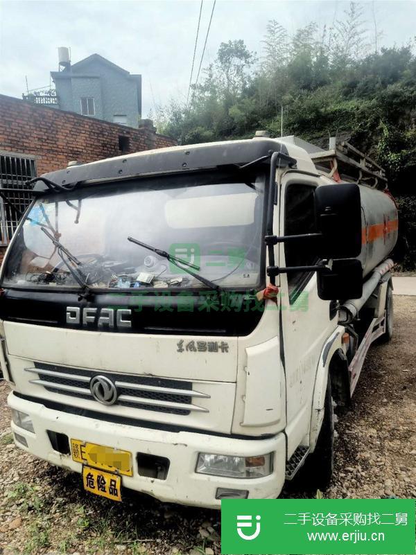 福建出售二手8噸油罐車,玉柴150馬力發動機,歐標全套,帶正星大流量加油機