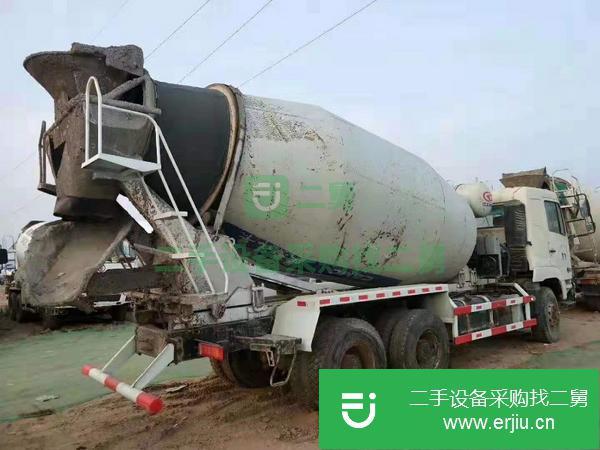 廣東出售二手13年華凌攪拌車大12方后八輪340馬力