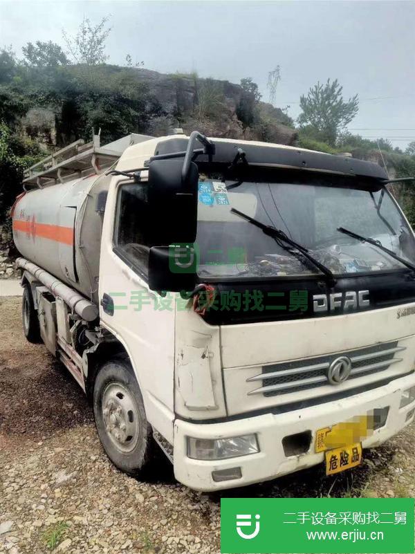 江蘇出售精品二手8噸油罐車,玉柴150馬力帶正星加油機(jī),歐標(biāo)全套