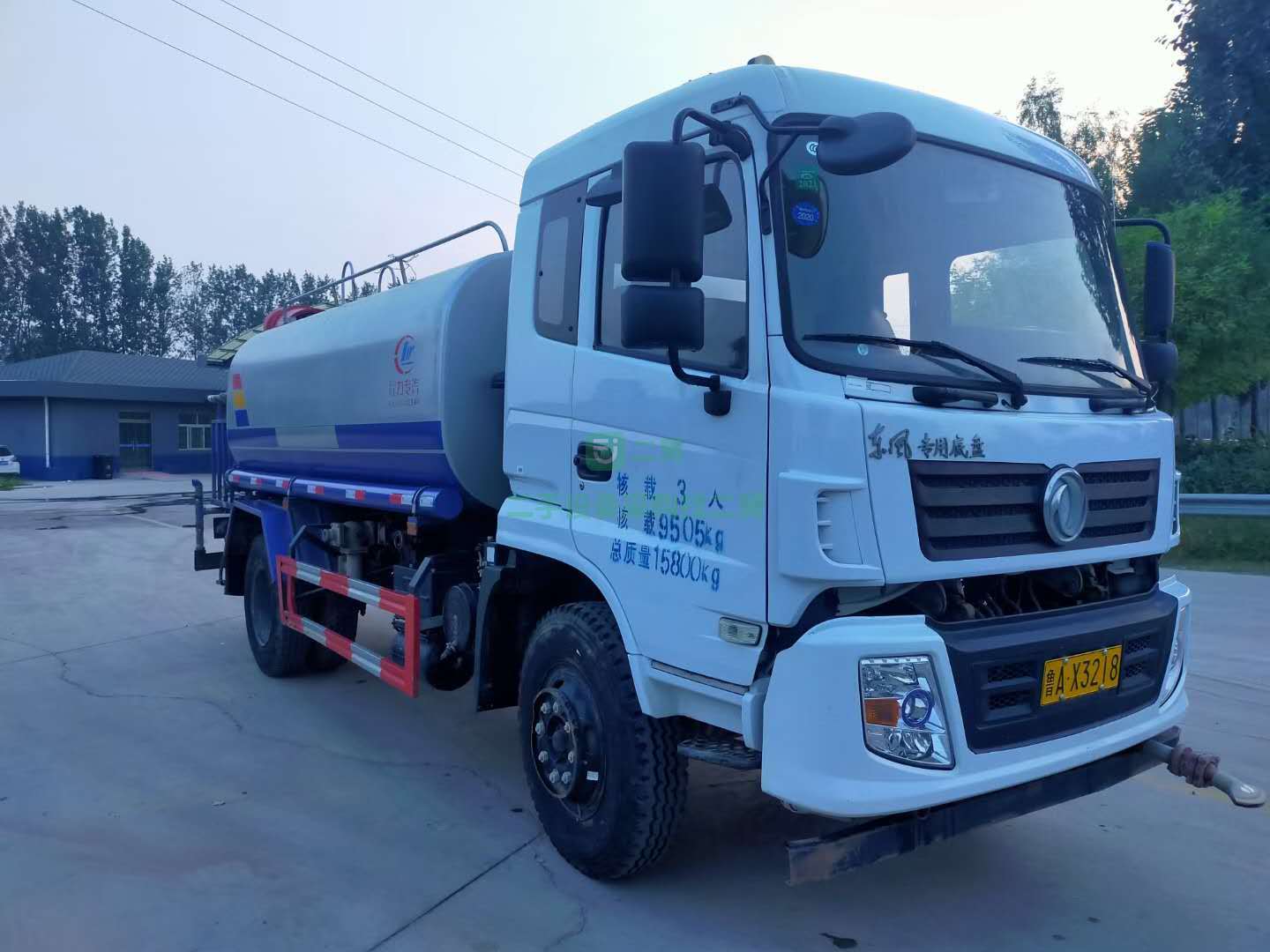 出售一臺東風灑水車，國五排放量