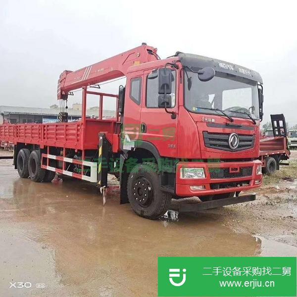 四川出售二手后八輪東風吊車 三一12噸吊機