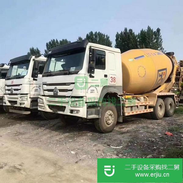 青海出售二手豪沃國五大12方攪拌車