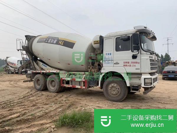 福建出售二手大14方德龍攪拌車 國五輪胎八成新手續(xù)齊全