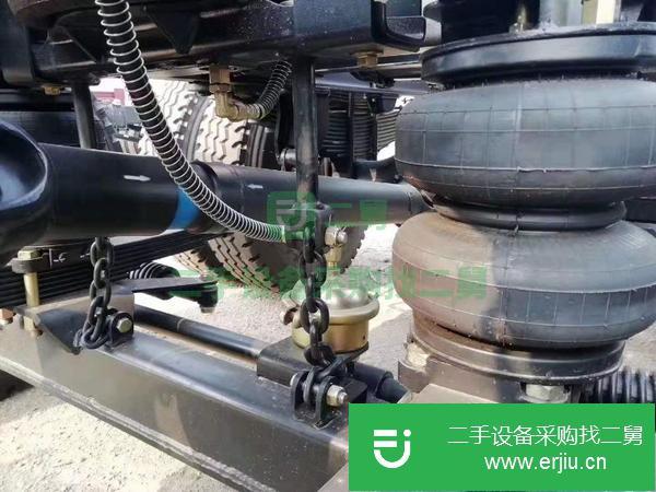 江蘇出售二手大運130馬力配6.3噸隨車吊