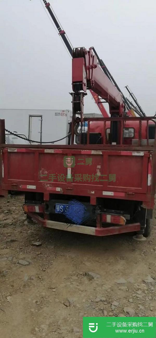 湖北出售二手藍牌吊車，5噸4節臂今年已年審