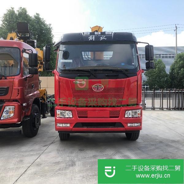 陜西出售二手解放單橋吊車 大柴220馬力 上裝徐工8噸吊機(jī)