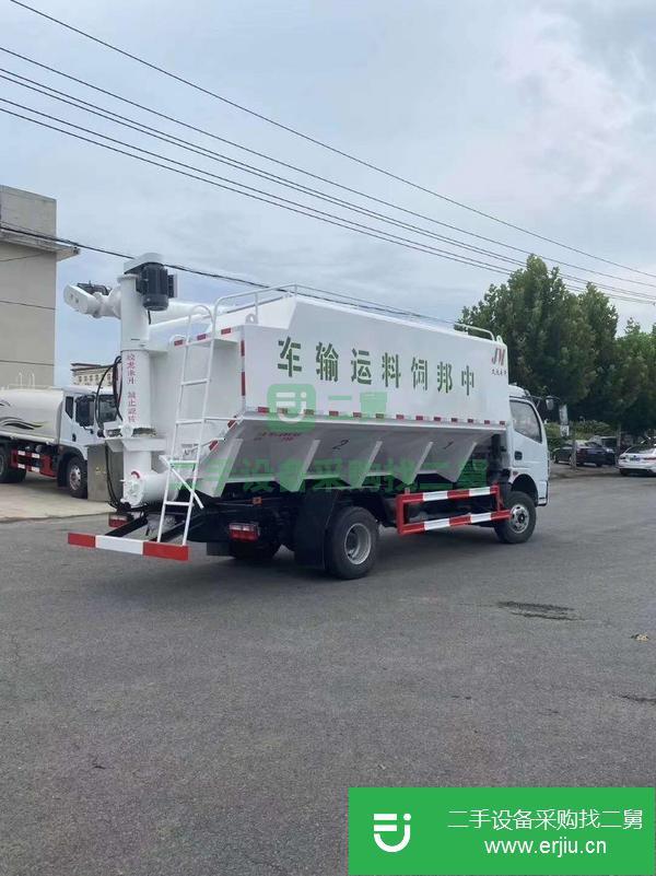 湖北出售二手東風(fēng)多利卡8噸散裝飼料運(yùn)輸車