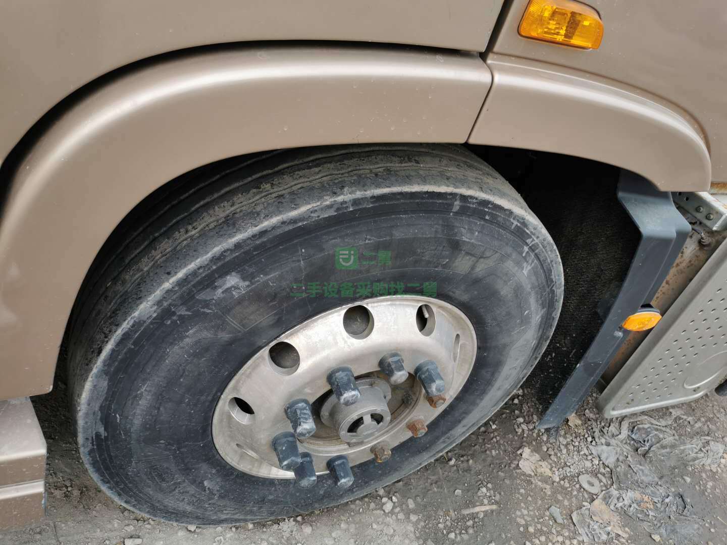 出售2018年4月份，天龍旗艦牽引車，520馬力 帶原車液緩