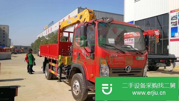 湖北出售二手重汽王牌吊車 上裝徐工6.3t吊機