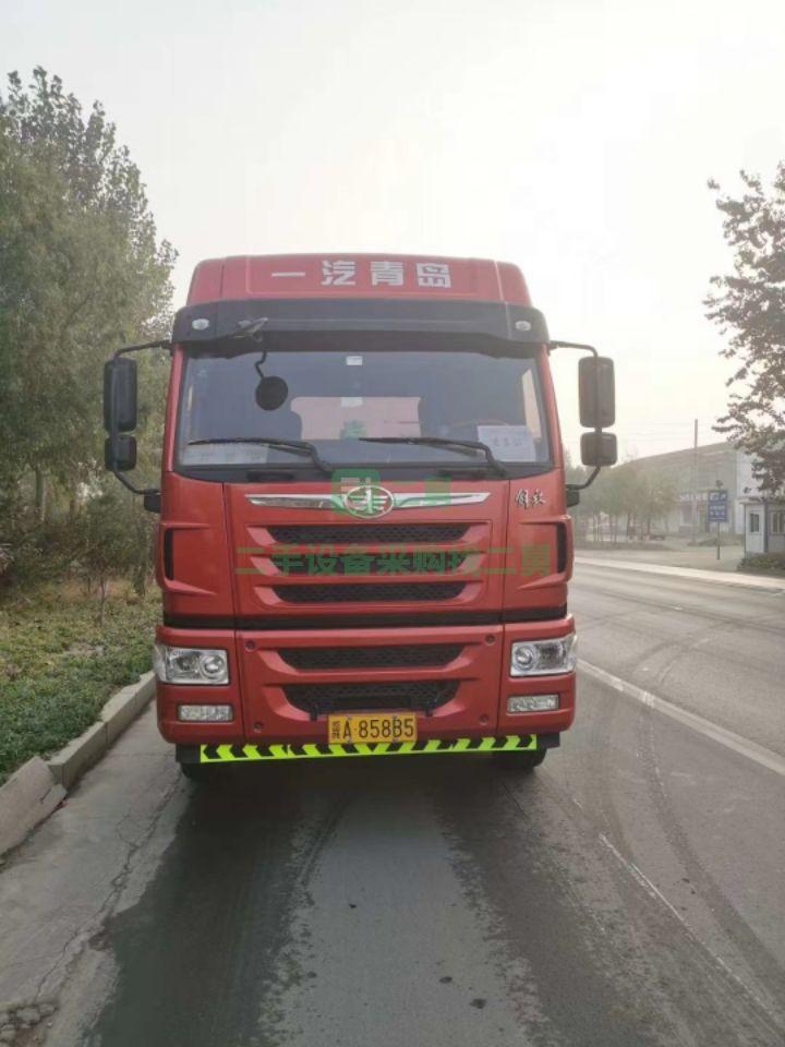 出售兩年一個月捍衛400帶全保險牽引車，車況精品
