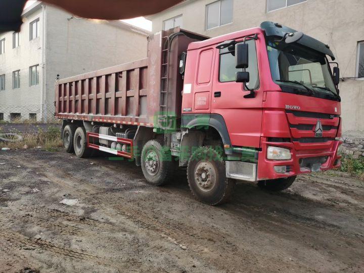 出售18年國五豪沃380馬力土方車，8米宏昌天馬