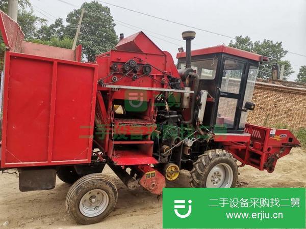 山東出售二手中聯(lián)玉米收割機(jī)