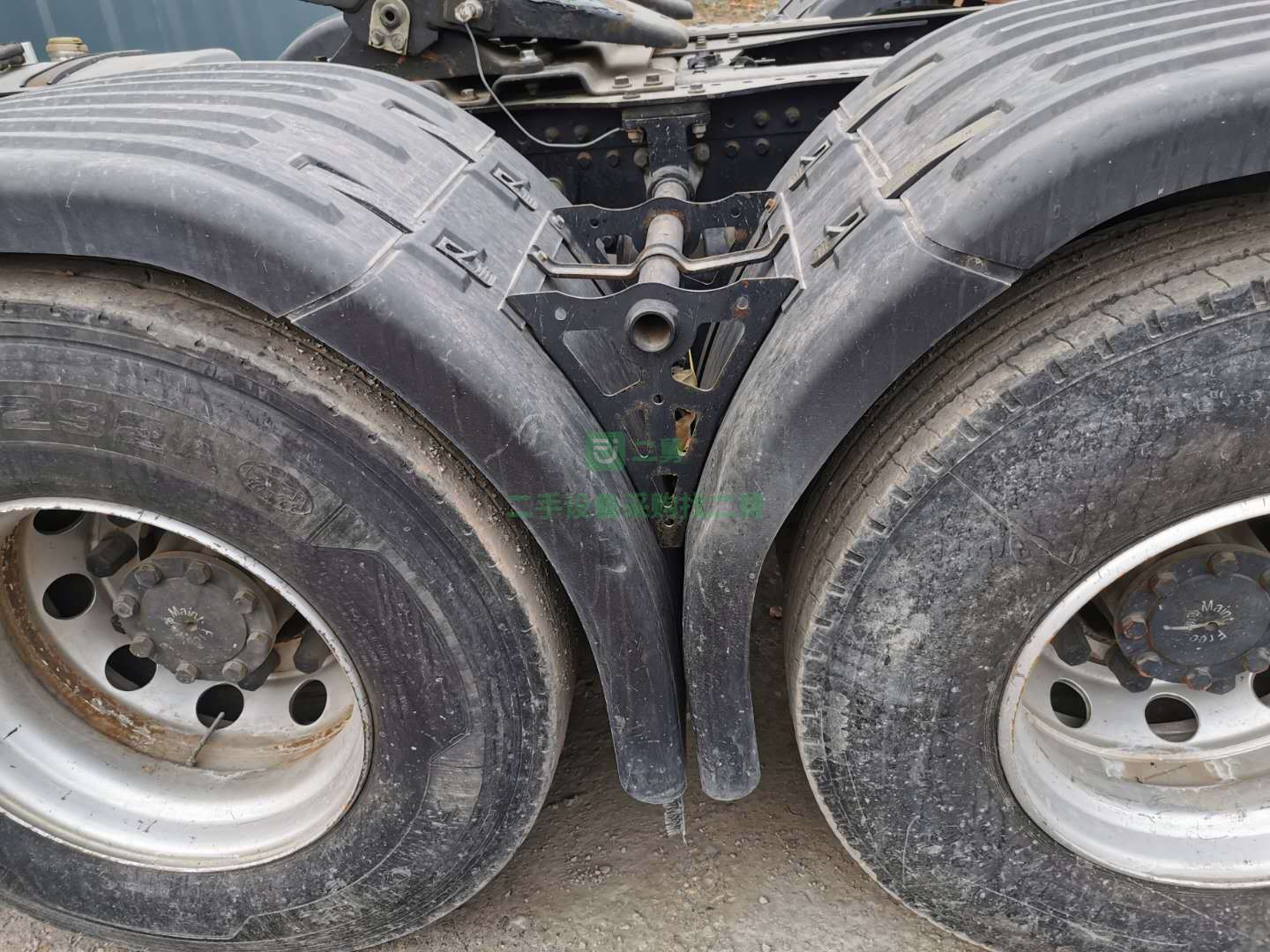 出售2018年4月份，天龍旗艦牽引車，520馬力 帶原車液緩