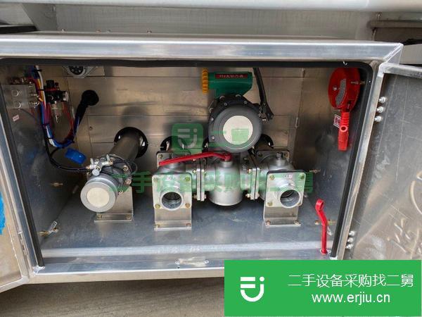 山西出售二手重汽HOWO油罐車可分期