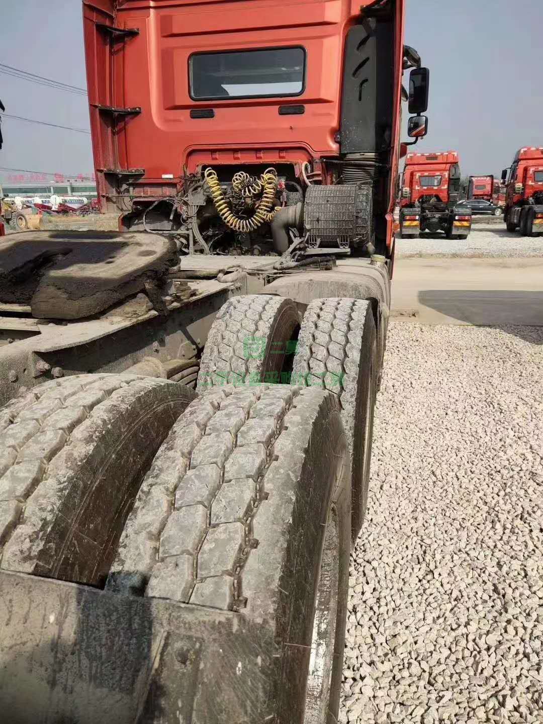 出售兩臺解放JH6牽引車 ，17年3月國五460馬力