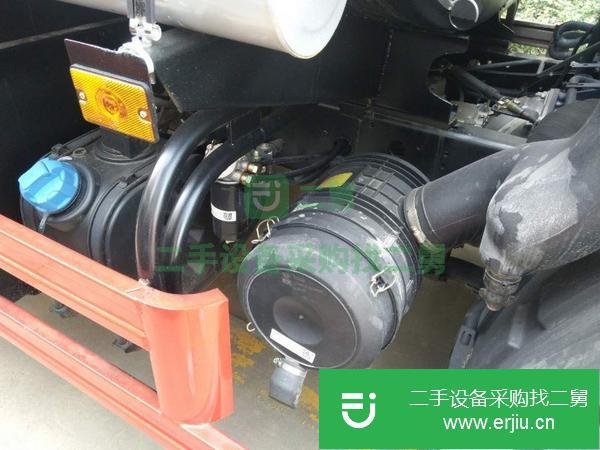 新疆出售二手解放加油車 包上戶