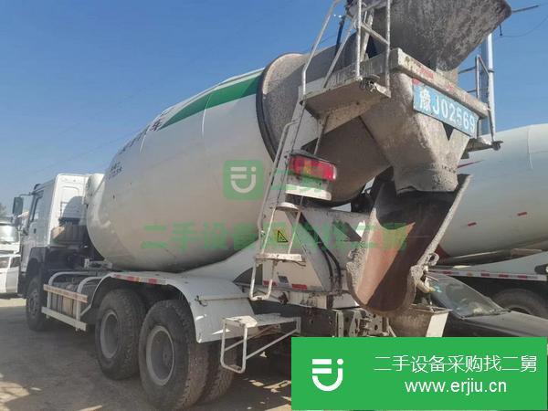 浙江出售二手17年國五14方豪沃攪拌車