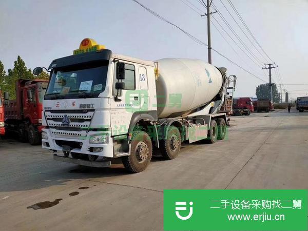 湖北出售二手豪沃攪拌車，鴻達上裝國五