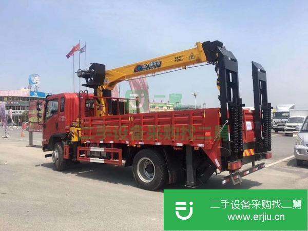 四川出售重汽豪曼5噸藍牌吊車,可做自卸,全國分期