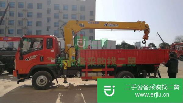 湖北出售二手重汽王牌吊車 上裝徐工6.3t吊機