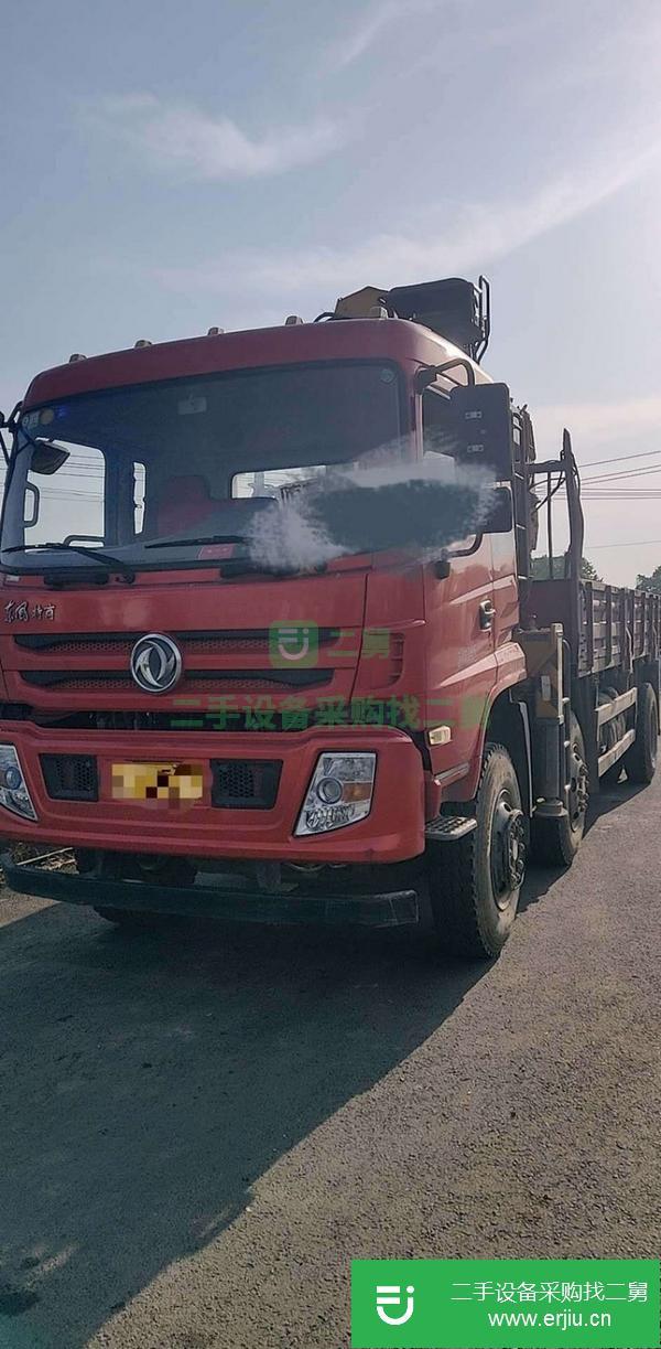 湖北出售二手東風(fēng)吊車，上裝徐工10噸4節(jié)臂吊機