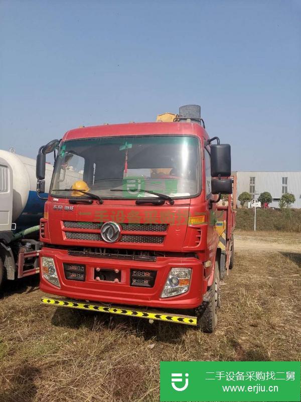 天津出售精品二手東風吊車，上裝徐工12噸吊機