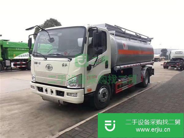 山西出售二手解放十方油罐車