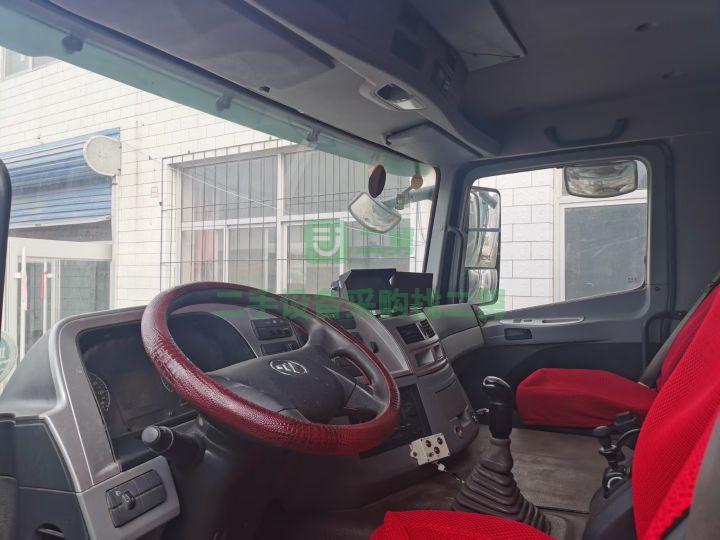 出售18年國五歐曼后八輪自卸車，375馬力濰柴