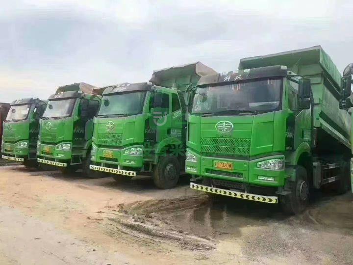 出售解放J6P后八輪渣土運輸車