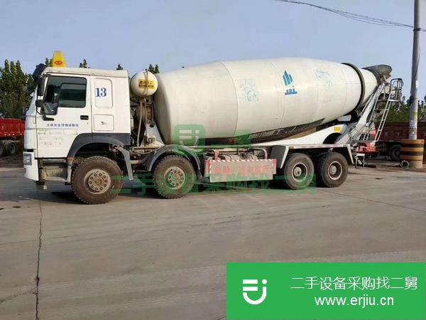 湖北出售二手豪沃攪拌車，鴻達上裝國五