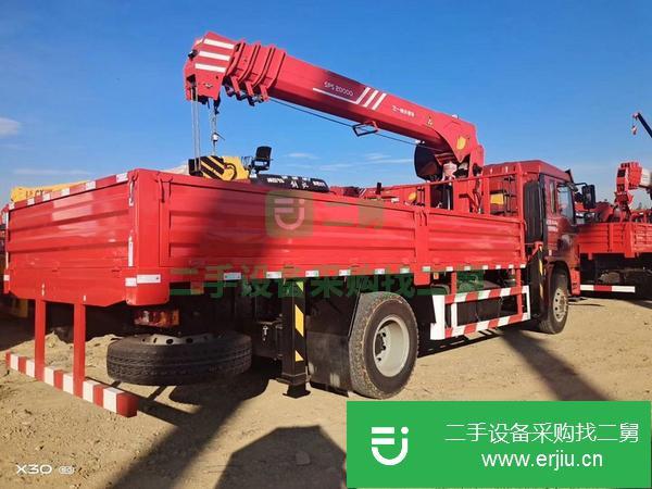 陜西出售二手陜汽德龍吊車 上裝三一八噸四節(jié)臂吊機(jī)