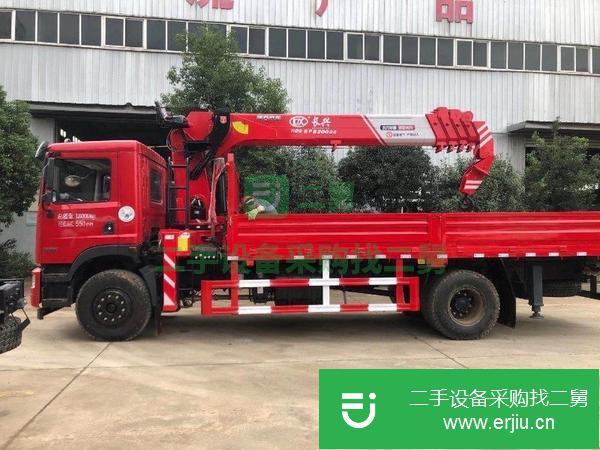 江蘇出售東風單排吊車,玉柴200馬力發動機,法士特8檔變速箱