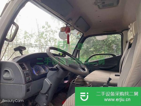 重慶出售二手8噸油罐車已年審