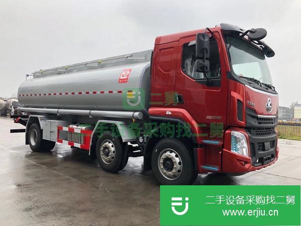 湖北出售二手柳汽小三軸洗井液運輸車