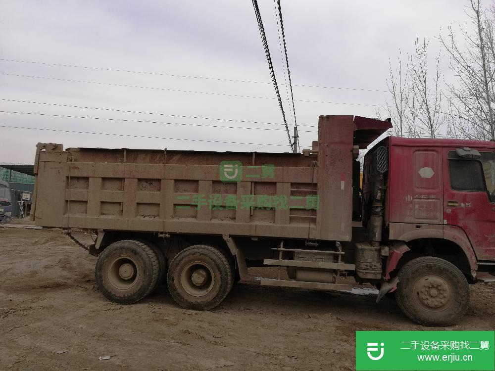 山東出售二手豪沃后八輪自卸車