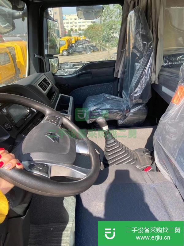 河北出售二手重汽汕德卡前四后八鋁合金油罐車