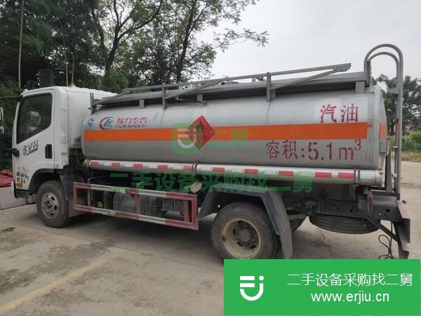 山東出售二手解放5噸油罐車手續(xù)齊全