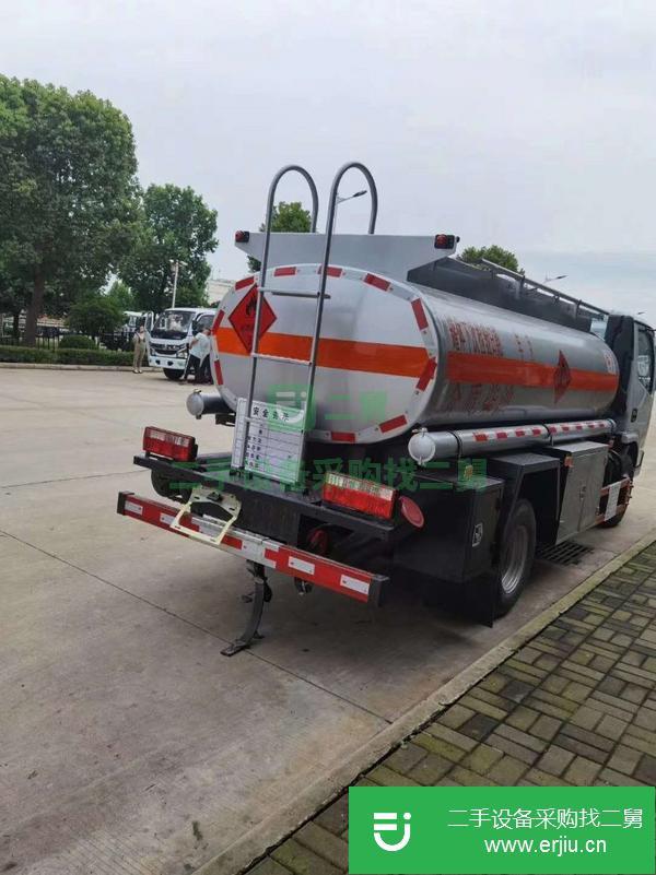 重慶出售二手楚勝5噸國六油罐車